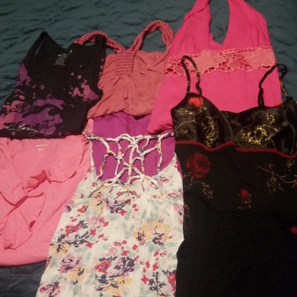 🌺SOLD🌺Bundle of 18 tank tops